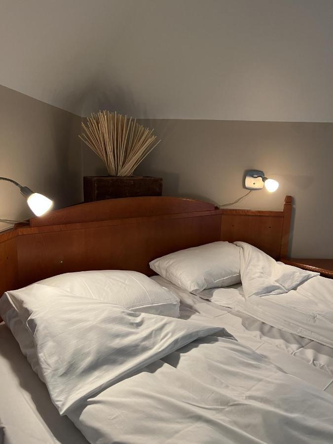 Hotel Ovre Sem Gard à Asker Extérieur photo